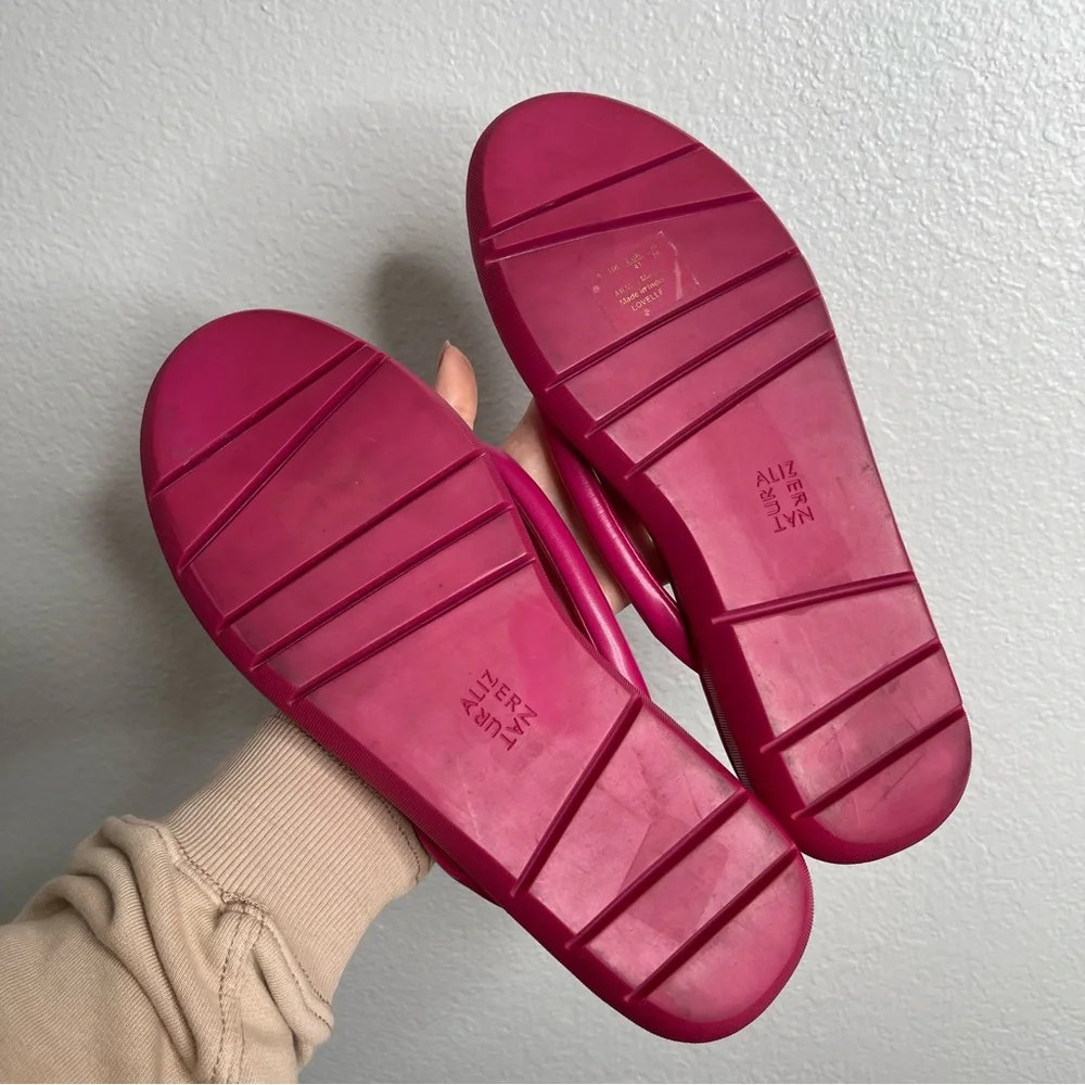 Naturalizer Flip Flops Sandals‎ Pink Chunky Puffy Slip On Size 11